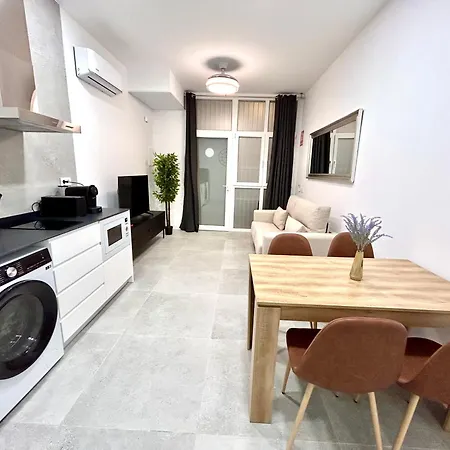 Valencia Comfort Stay Near Metro, 2 Bed, 1 Bath Exterior photo