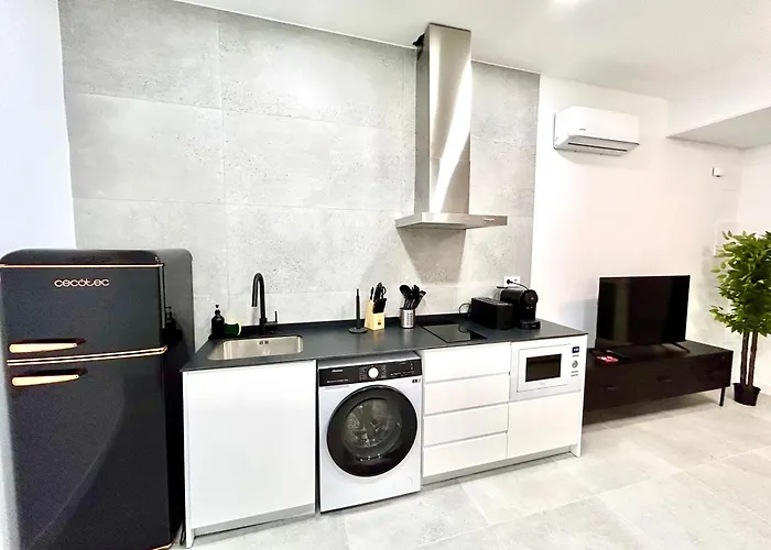 Valencia Comfort Stay Near Metro, 2 Bed, 1 Bath